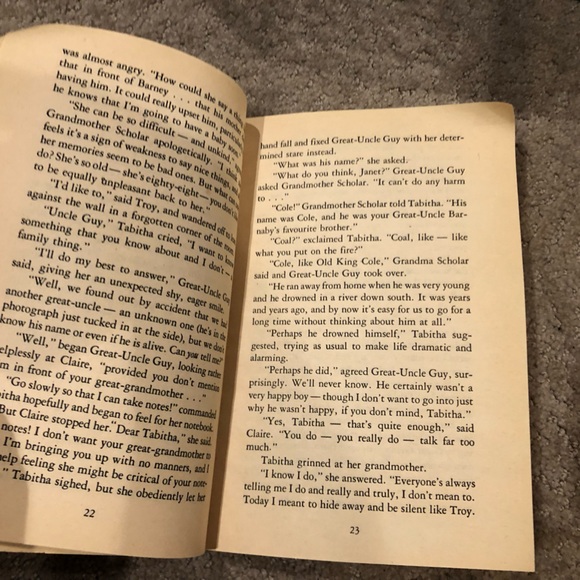 📚5 for $15 The Haunting - Picture 3 of 5